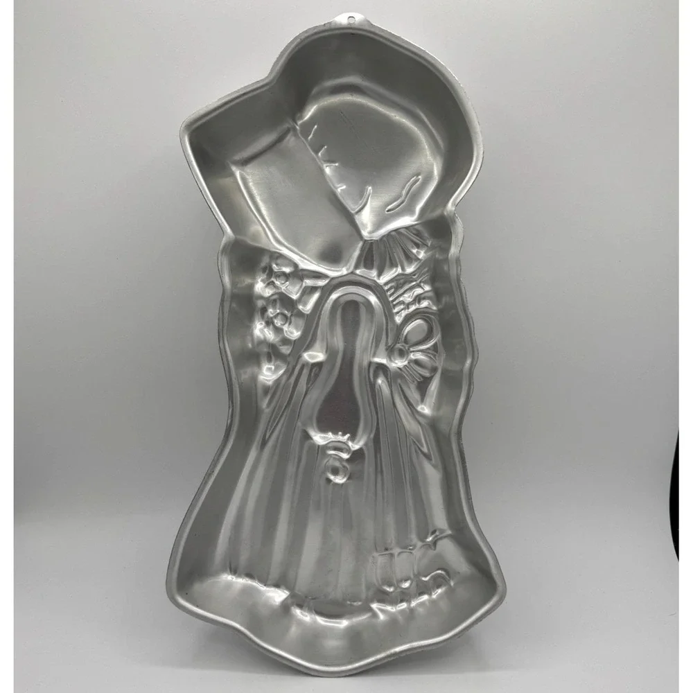VTG Wilton Holly Hobbie Cake Pan Baking Mold 1975‎ 502-194 Aluminum Korea